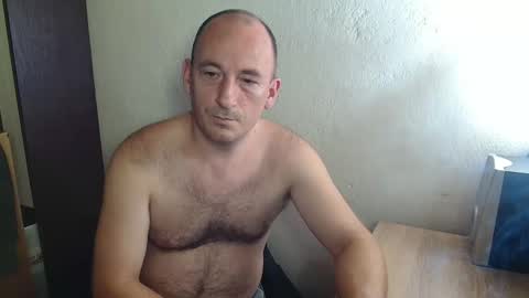 Snapshot of johanbarker chatting on October 2025 11:19:01 AM Johan online show from October 2025 11:19:01 AM