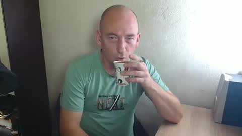 Snapshot of johanbarker chatting on October 2025 10:47:01 AM Johan online show from October 2025 10:47:01 AM