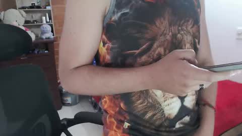 JOHAN independient model online show from February 2026 03:41:02 PM