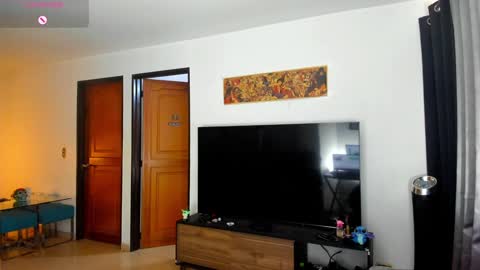 Snapshot of johatsu chatting on December 2024 03:33:02 PM King - online show from December 2024 03:33:02 PM