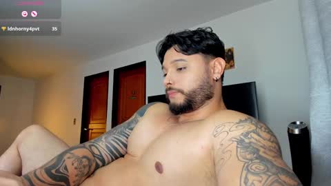 Snapshot of johatsu chatting on January 2025 03:15:01 AM King - online show from January 2025 03:15:01 AM