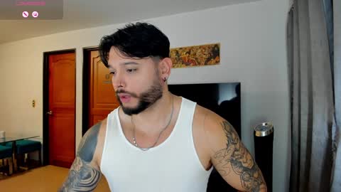 Snapshot of johatsu chatting on January 2025 12:43:02 AM King - online show from January 2025 12:43:02 AM