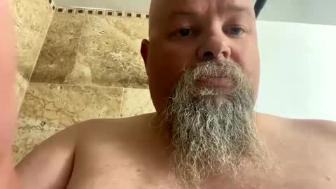 Snapshot of john40a chatting on October 2025 06:28:02 PM John online show from October 2025 06:28:02 PM