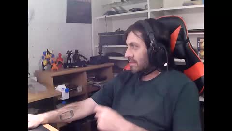 john online show from November 2025 05:40:02 AM