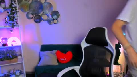 John online show from May 2026 12:22:01 PM