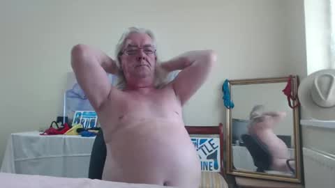 Snapshot of john_little_one chatting on February 2025 03:15:02 PM JOHN online show from February 2025 03:15:02 PM