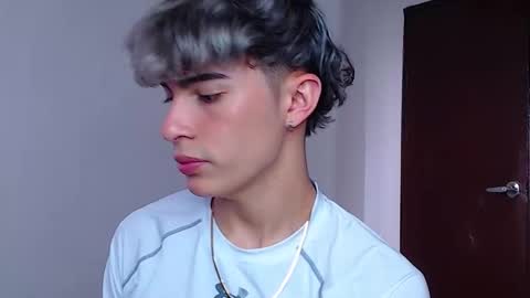 John Vichenso online show from October 2025 09:23:02 PM