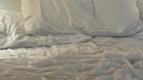 Snapshot of johnarron11 chatting on February 2026 04:54:01 PM johnarron11 online show from February 2026 04:54:01 PM