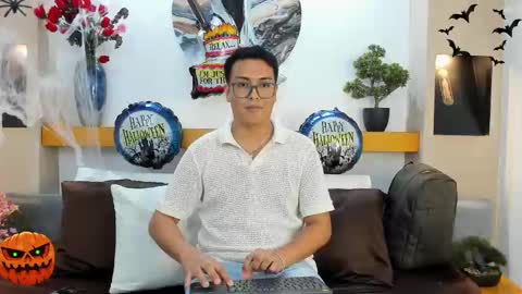 Snapshot of johnbelrose chatting on October 2025 07:36:02 PM johnbelrose online show from October 2025 07:36:02 PM