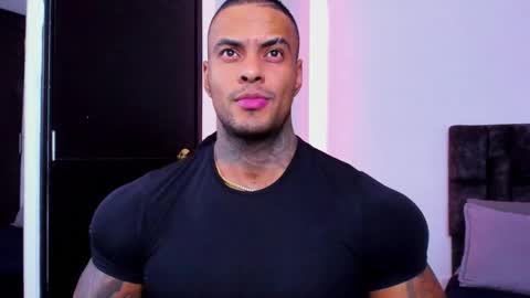 Snapshot of johnbelt_ chatting on November 2025 09:26:01 PM john belt online show from November 2025 09:26:01 PM