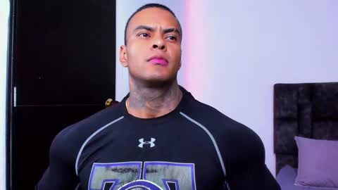 Snapshot of johnbelt_ chatting on November 2025 10:33:02 PM john belt online show from November 2025 10:33:02 PM