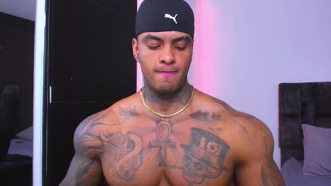 Snapshot of johnbelt_ chatting on November 2025 07:38:01 PM john belt online show from November 2025 07:38:01 PM