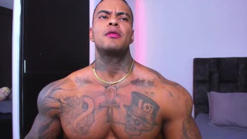 Snapshot of johnbelt_ chatting on November 2025 10:12:01 PM john belt online show from November 2025 10:12:01 PM