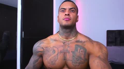 Snapshot of johnbelt_ chatting on December 2025 07:41:01 PM john belt online show from December 2025 07:41:01 PM