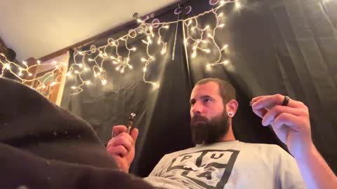 johnboii813 online show from December 2024 01:07:01 AM