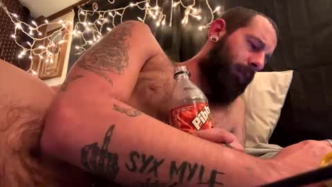 johnboii813 online show from December 2024 07:39:02 AM