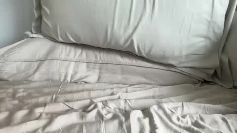 johnboy69l online show from March 2026 04:15:01 PM