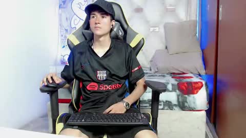 johnny_cagee online show from October 2025 04:10:02 AM