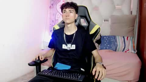 johnny_cagee online show from December 2025 03:23:02 AM