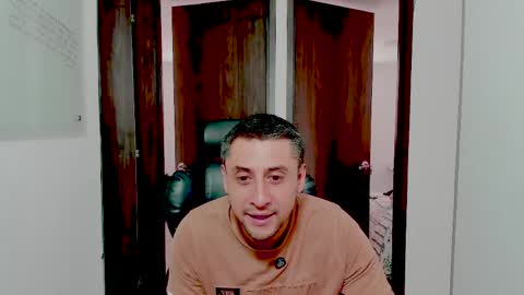 Snapshot of johnny_seens1 chatting on April 2026 07:44:02 PM Johnny online show from April 2026 07:44:02 PM