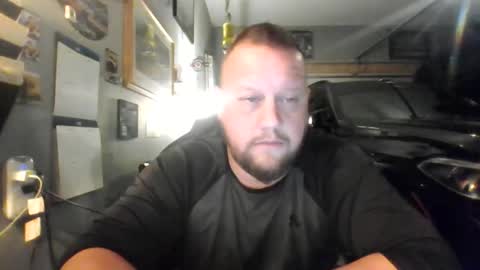 Snapshot of johnnydub3685 chatting on November 2025 01:02:01 PM johnnydub3685 online show from November 2025 01:02:01 PM