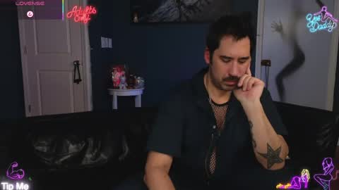 Snapshot of johnnyfromspace chatting on April 2026 02:36:01 AM Johnny from Space online show from April 2026 02:36:01 AM