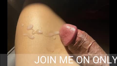 Snapshot of johnnyfun_xxx chatting on February 2025 04:43:01 AM Johnnystrongarms online show from February 2025 04:43:01 AM
