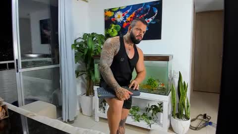 JOHNNY online show from September 2025 12:01:02 AM