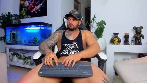 JOHNNY online show from September 2025 11:42:01 PM