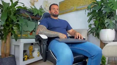 JOHNNY online show from May 2026 02:06:01 AM