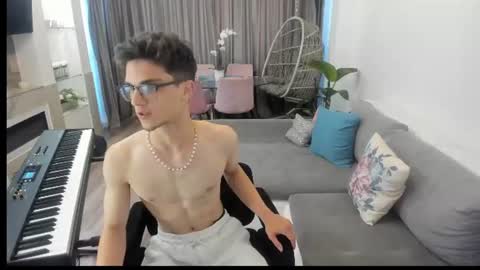 Snapshot of johnnyk8 chatting on June 2026 02:01:02 PM Johnny k. online show from June 2026 02:01:02 PM