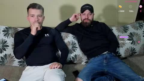 Snapshot of johnnylove21 chatting on September 2025 05:18:02 PM Johnny online show from September 2025 05:18:02 PM