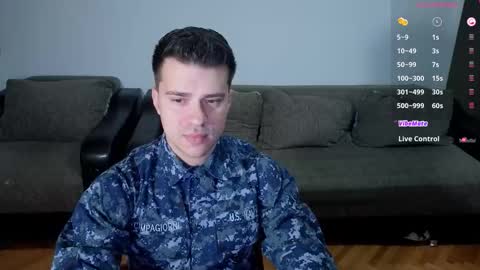 Snapshot of johnnylove21 chatting on October 2025 06:52:02 PM Johnny online show from October 2025 06:52:02 PM