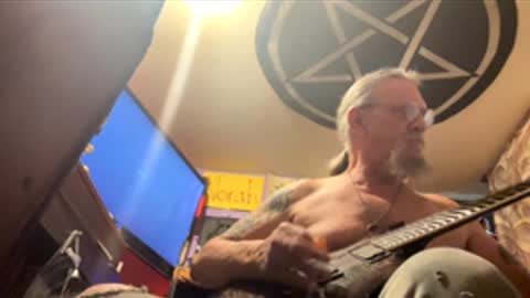 Snapshot of johnnyshung1 chatting on March 2026 02:18:02 AM johnnyshung1 online show from March 2026 02:18:02 AM