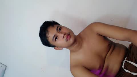 Snapshot of johnrico30 chatting on November 2025 08:05:02 AM johnrico30 online show from November 2025 08:05:02 AM