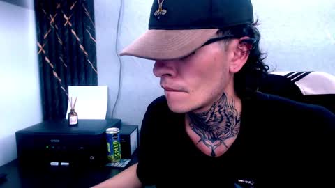 johnsonisaac94  online show from February 2025 04:44:02 AM