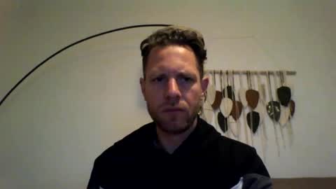 jojo19844 online show from April 2026 07:39:01 PM