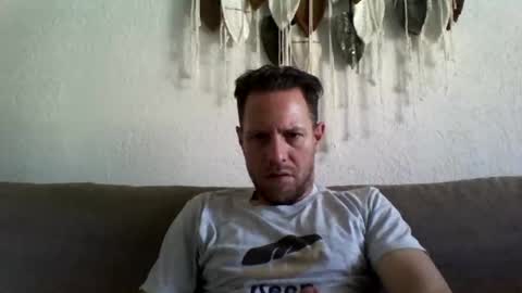 jojo19844 online show from April 2026 10:52:01 AM