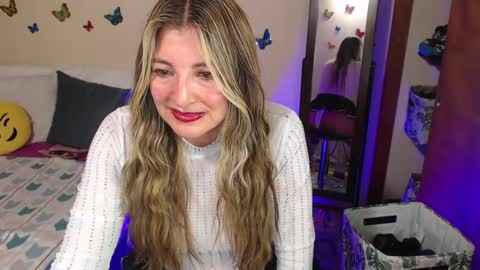 Jolie Mature online show from December 2024 12:08:02 AM