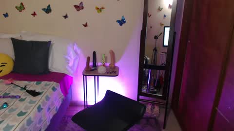 Jolie Mature online show from December 2024 10:52:02 PM