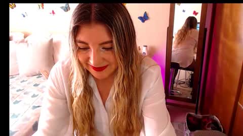 Jolie Mature online show from February 2026 07:01:02 PM