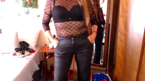 Jolie Mature online show from May 2026 07:41:01 PM