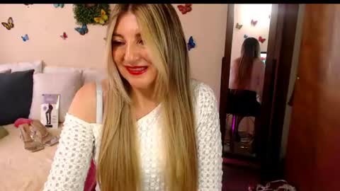 Jolie Mature online show from June 2026 09:52:01 PM