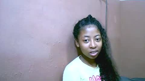 joliekah27 online show from February 2025 01:09:02 AM