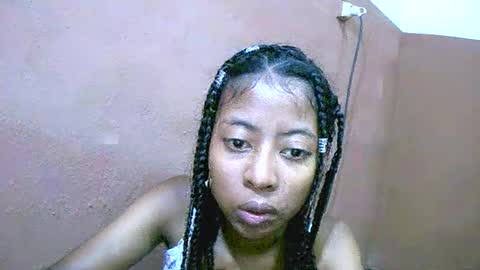 joliekah27 online show from February 2025 11:36:02 AM