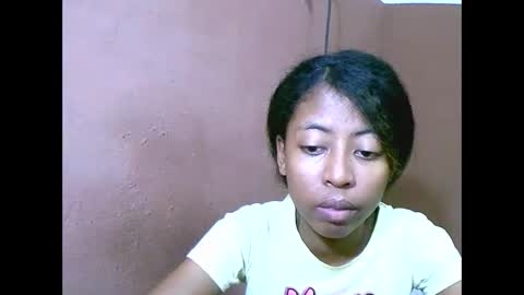 joliekah27 online show from March 2025 10:21:02 PM