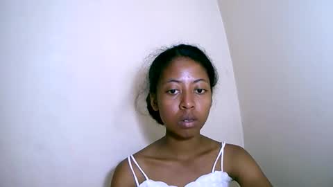 joliekah27 online show from November 2025 07:34:02 PM