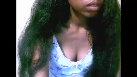 joliekah27 online show from April 2026 09:16:02 PM