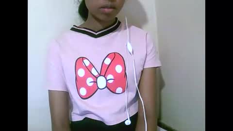 joliekah27 online show from April 2026 08:31:02 AM
