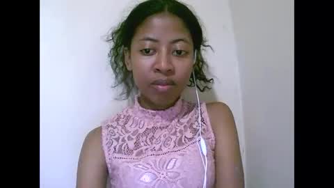 joliekah27 online show from May 2026 08:25:01 PM